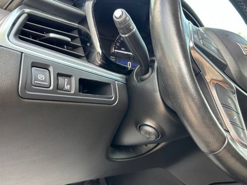 Used 2019 Cadillac XT5 Luxury AWD/4WD image 44
