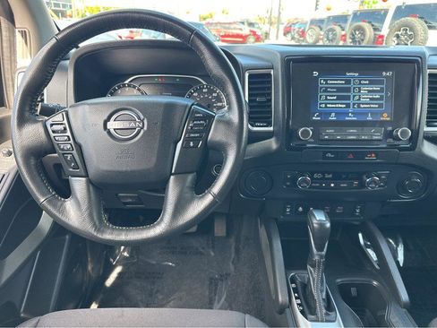 Used 2024 Nissan Frontier SV w/ SV Convenience Package image 18