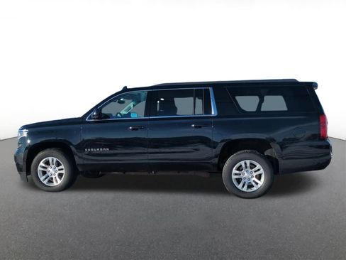 Used 2017 Chevrolet Suburban LS image 3