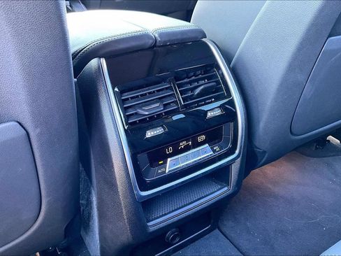 Used 2020 BMW X5 xDrive40i w/ Premium Package AWD/4WD image 28