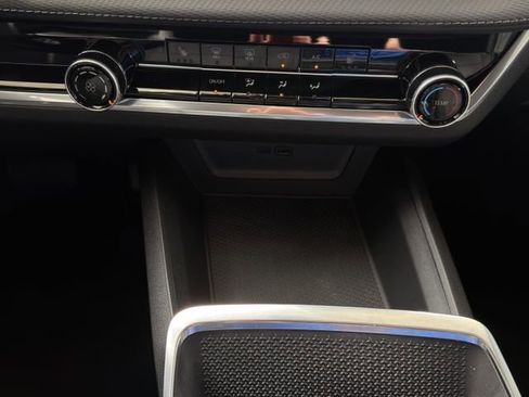 New 2026 Chevrolet Equinox LT image 11