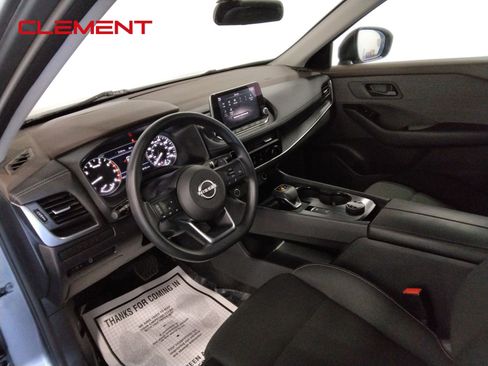 Used 2023 Nissan Rogue S image 29