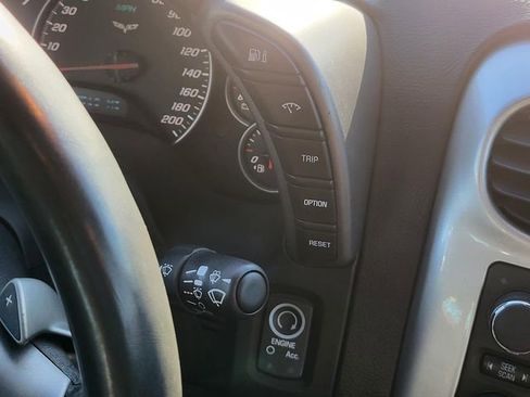 Used 2006 Chevrolet Corvette Convertible w/ Preferred Equipment Group image 20