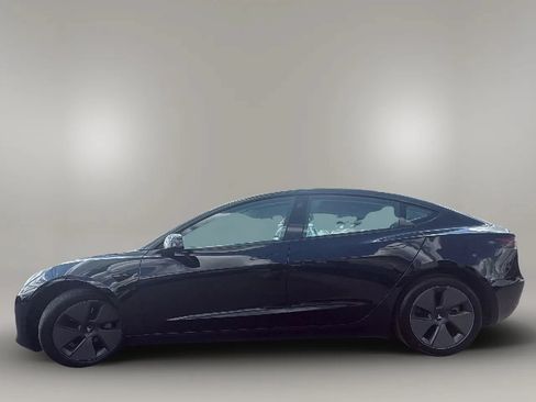 Used 2023 Tesla Model 3 Standard Range RWD image 4