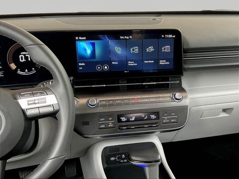 Used 2024 Hyundai Kona SEL FWD image 9