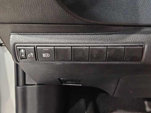 Used 2024 Toyota Corolla SE FWD image 24