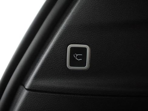 Used 2022 Chrysler Pacifica Pinnacle image 37