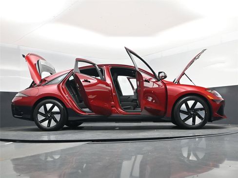 New 2025 Hyundai Ioniq 6 SE image 21