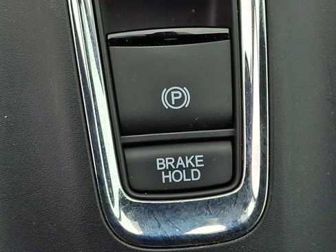 Certified 2021 Honda HR-V EX image 28