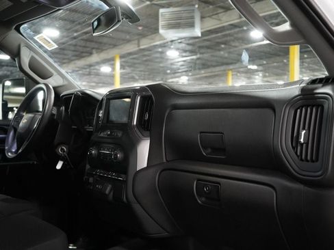 Used 2022 Chevrolet Silverado 2500 Custom w/ Custom Value Package AWD/4WD image 28