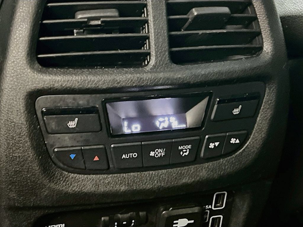 Used 2021 Honda Pilot Touring image 23