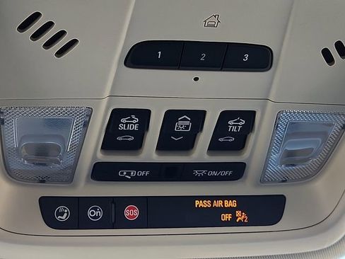 Certified 2024 Buick Enclave Avenir w/ Avenir Technology Package image 22