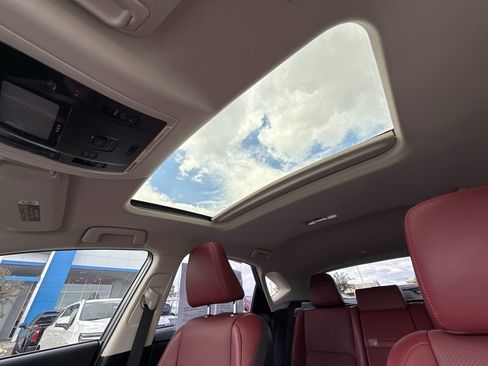 Used 2019 Lexus NX 300h AWD image 18