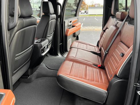 Used 2025 GMC Sierra 3500 Denali Ultimate image 22