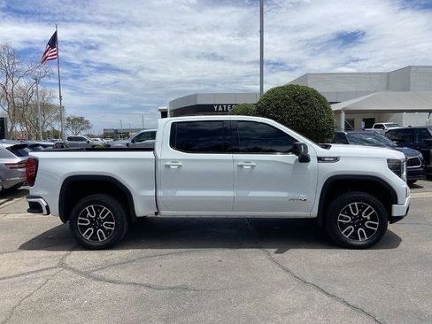 Used 2026 GMC Sierra 1500 AT4 w/ Technology Package AWD/4WD image 2