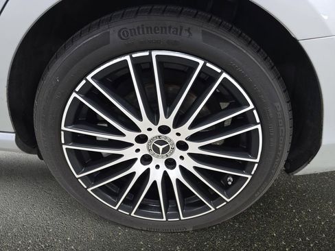 Used 2023 Mercedes-Benz C 300 Sedan image 32
