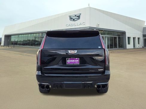 Used 2023 Cadillac Escalade V image 5