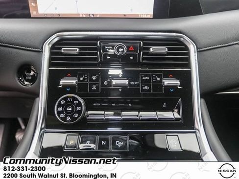 New 2025 Nissan Armada SL w/ Captain's Chari Seat Package image 15