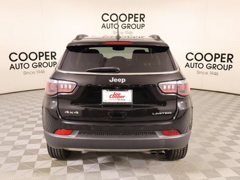 Used 2022 Jeep Compass Limited AWD/4WD image 21
