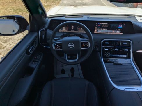 New 2026 Nissan Armada SL w/ Captain's Chari Seat Package AWD/4WD image 15