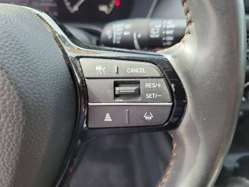 Certified 2025 Honda HR-V Sport image 26