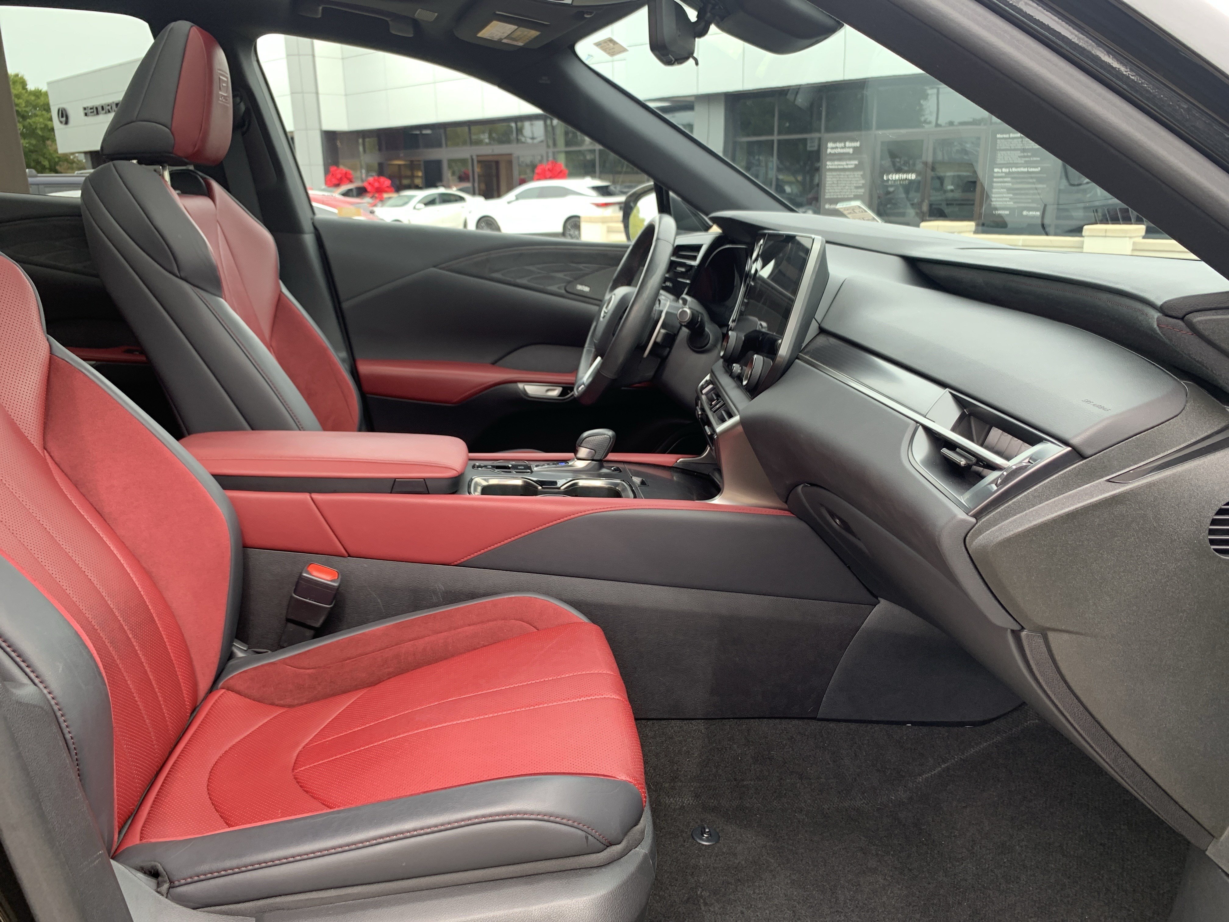 Used 2024 Lexus RX 500h F Sport w/ Convenience Package AWD/4WD image 35