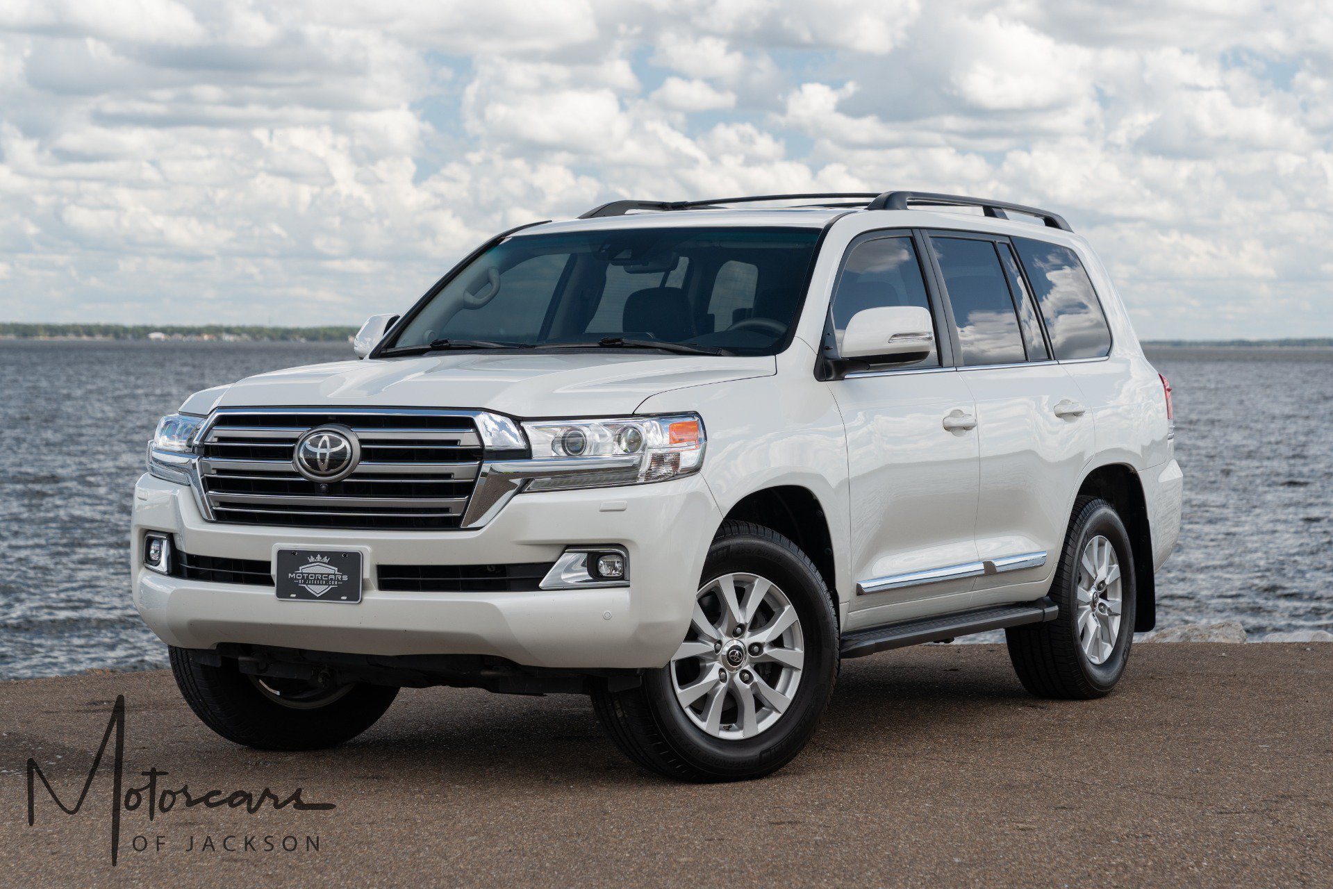 Used 2017 Toyota Land Cruiser AWD/4WD image 28