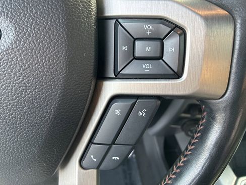 Used 2020 Ford F450 Platinum w/ FX4 Off-Road Package image 26