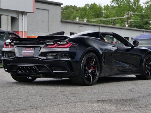 Used 2024 Chevrolet Corvette Z06 w/ Stealth Interior Trim Package RWD image 20