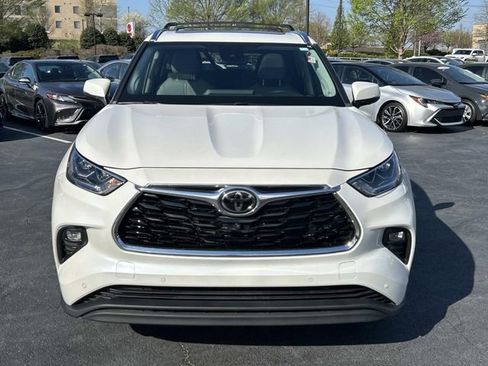 Used 2021 Toyota Highlander Limited image 9
