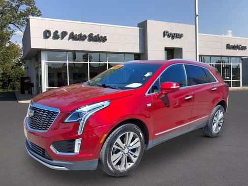 Used 2021 Cadillac XT5 Premium Luxury w/ LPO, Floor Liner Package AWD/4WD image 4