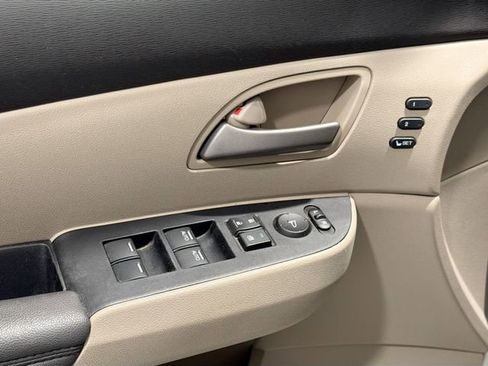 Used 2012 Honda Odyssey Touring image 15