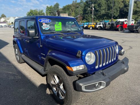 Certified 2020 Jeep Wrangler Unlimited Sahara AWD/4WD image 5