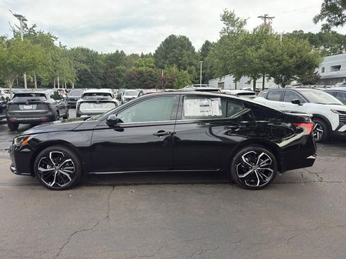 New 2025 Nissan Altima 2.5 SR image 4