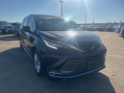 Used 2021 Toyota Sienna Limited