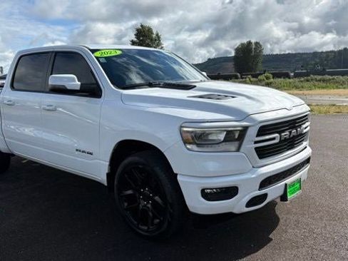 Used 2023 RAM 1500 Laramie AWD/4WD image 15