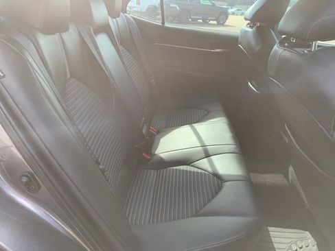 Used 2022 Toyota Camry SE w/ Cold Weather Package FWD image 26