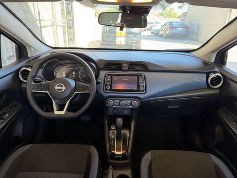 Used 2025 Nissan Versa SV FWD image 31