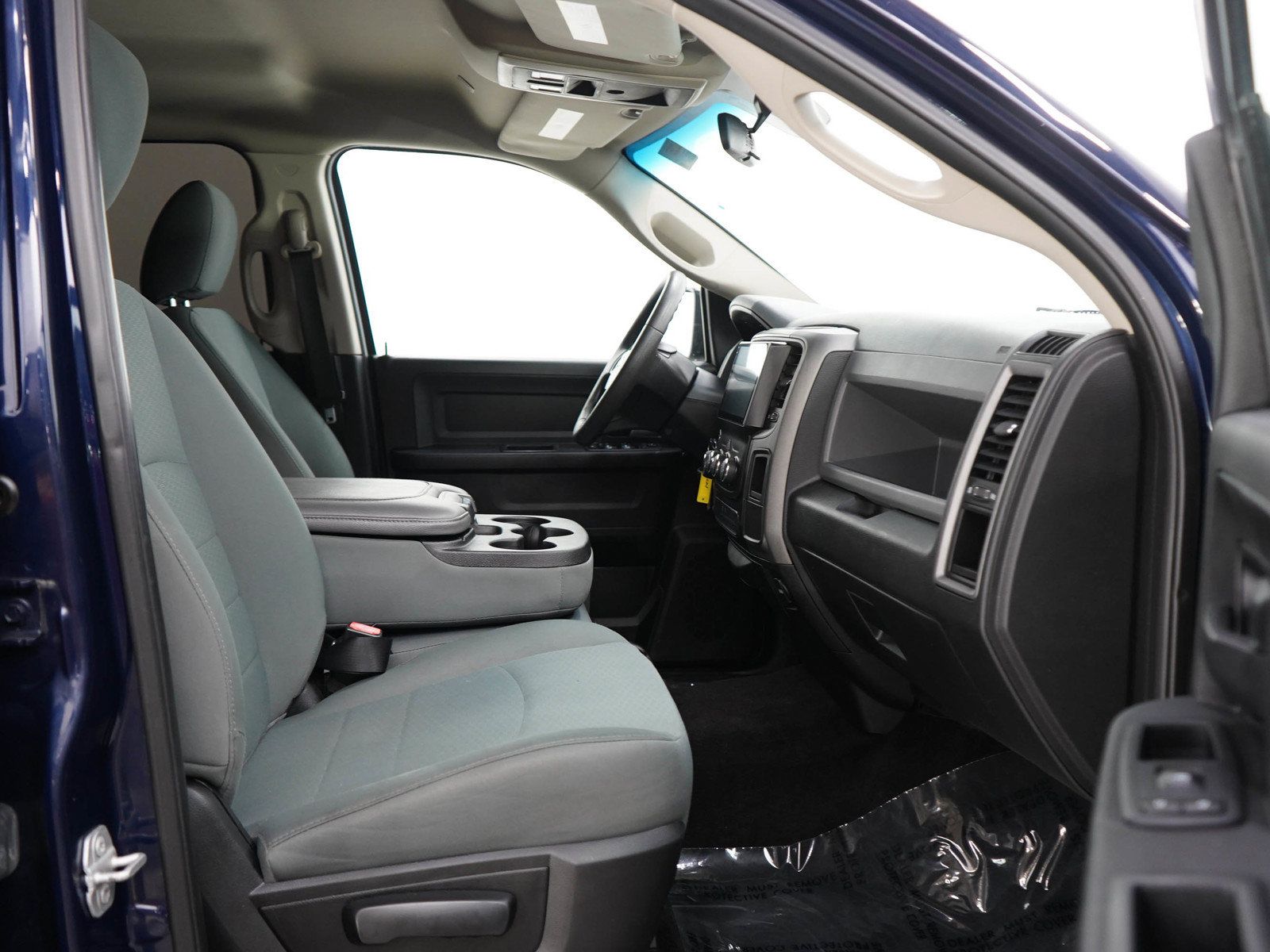 Used 2018 RAM 1500 Express w/ Express Value Package AWD/4WD image 11