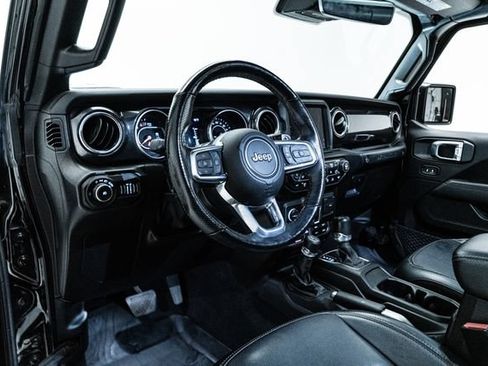 Used 2022 Jeep Wrangler Unlimited Rubicon w/ Trailer Tow Package AWD/4WD image 24