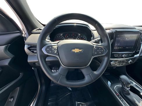 Used 2023 Chevrolet Traverse LT AWD/4WD image 12