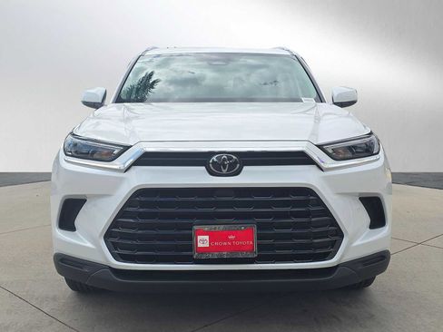 Certified 2025 Toyota Grand Highlander FWD image 8