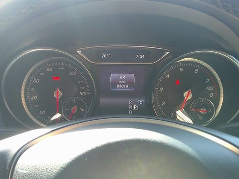 Used 2018 Mercedes-Benz CLA 250 image 26