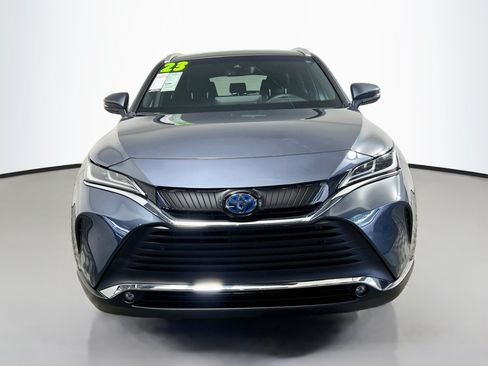 Used 2023 Toyota Venza XLE AWD/4WD image 11