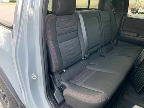 Used 2023 Nissan Frontier PRO-4X w/ Pro Convenience Package image 4