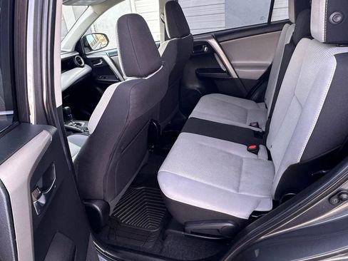 Used 2018 Toyota RAV4 XLE image 12