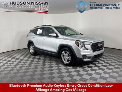Used 2022 GMC Terrain SLE w/ Driver Convenience Package