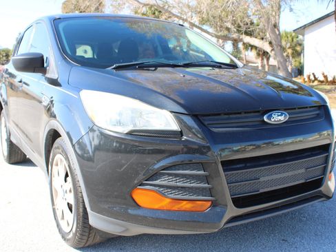 Used 2015 Ford Escape S image 11