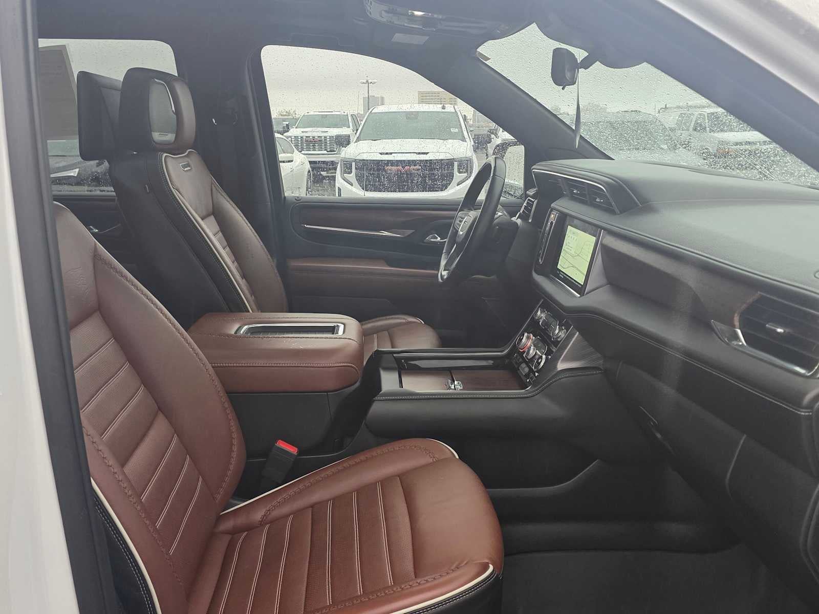 Certified 2023 GMC Yukon Denali Ultimate AWD/4WD image 11
