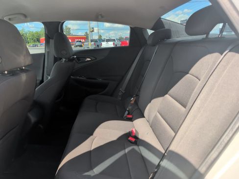 Used 2020 Chevrolet Malibu LS w/ LPO, Convenience Package 2 FWD image 19